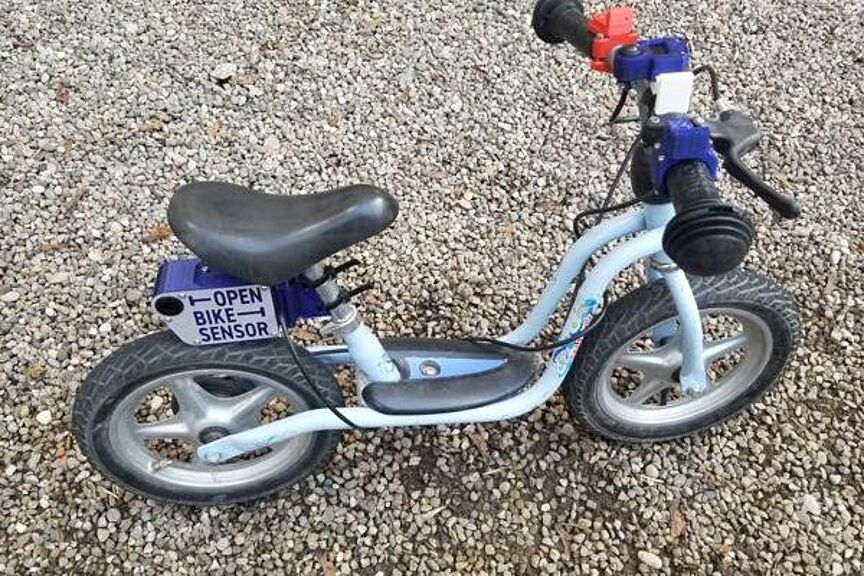 Kinderlaufrad mit OpenBikeSensor Ein kleines Kinderlaufrad mit OpenBikeSensor