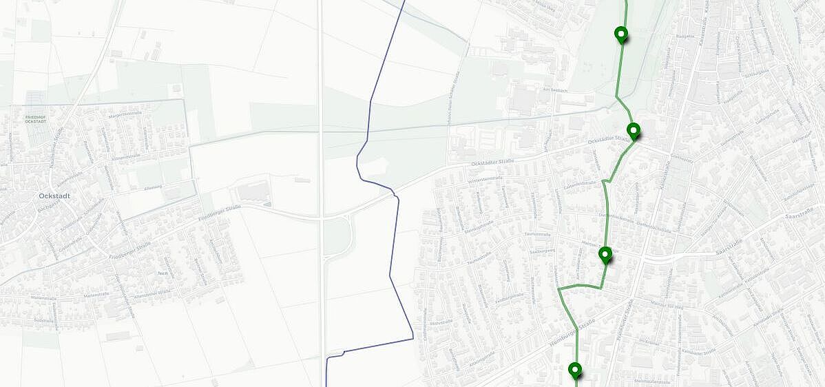 Radschnellweg FRM6 - Routenvarianten Friedberg Der Stadtplan von Friedberg zeigt die Routenvariante von der Stadt mitten durch die Innenstadt und die zuvor geplant Route die westlich von Friedberg an der Stadt vorbeiführt.