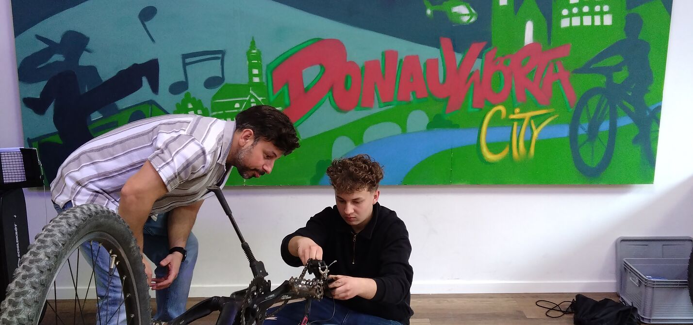 Fahrrad-Check im Jugendcafe